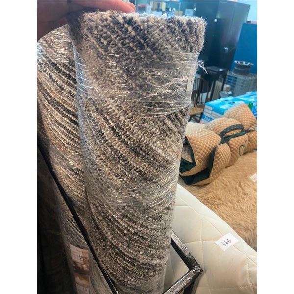 5X7FT AREA RUG