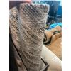 Image 1 : 5X7FT AREA RUG