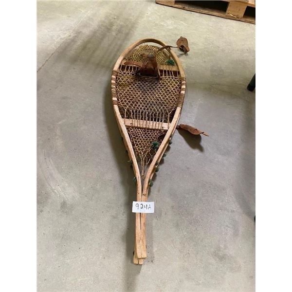 SET OF WOODEN SNOWSHOES