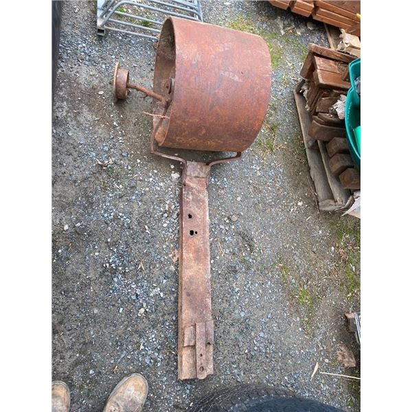 LAWN ROLLER