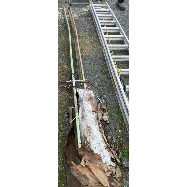 PART OF GARAGE DOOR TRACK