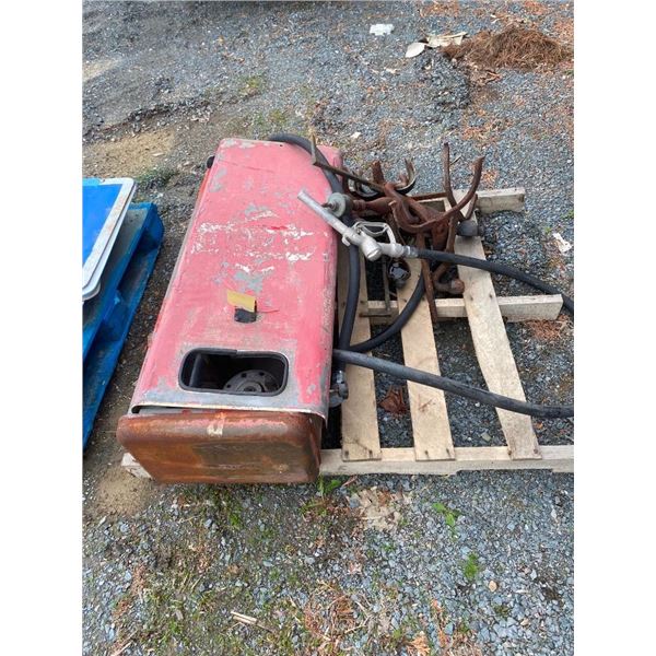 OLD GAS PUMP