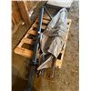 Image 2 : 9FT UMBRELLA - ONE ROD IS BENT