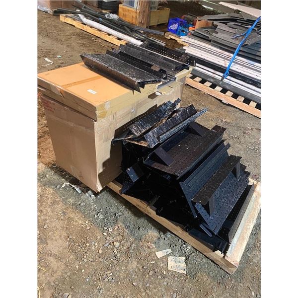 PALLET OF ASSORTED SHELVING