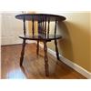 Image 2 : Vilas Round Wooden Table Made in Canada
