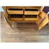Image 3 : TV Hutch