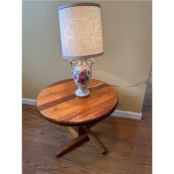 Table with Lamp