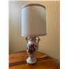 Image 3 : Table with Lamp