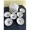 Image 2 : Pfaltzgraff Yorktowne Stoneware Soup Tureen and Bowls