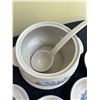 Image 3 : Pfaltzgraff Yorktowne Stoneware Soup Tureen and Bowls