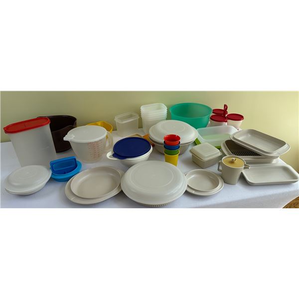 Tupperware Lot