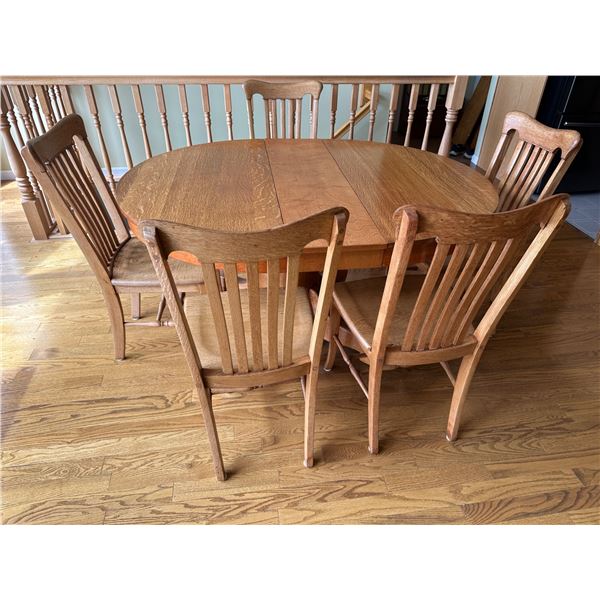 Kitchen Table with 5 chairs