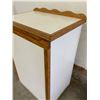 Image 4 : Wooden Garbage Holder