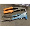Image 2 : Hand Riveters
