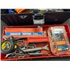 Image 3 : HOLT Toolbox with content