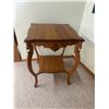 Image 2 : Side Table