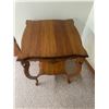 Image 6 : Side Table