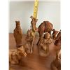 Image 5 : 14 Piece Handcarved Nativity Scene Figures