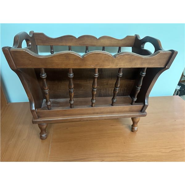 Heirloom of Canada Wood Magazine Rack