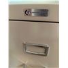 Image 2 : 2 Drawer commodore filing cabinet