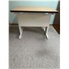 Image 1 : Table
