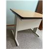 Image 2 : Table