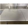 Image 2 : 6' Plastic Folding Table