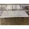 Image 3 : 6' Plastic Folding Table