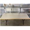 Image 3 : Table