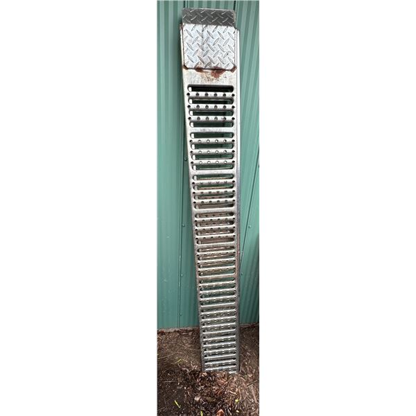 6' metal loading ramps