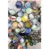 Image 2 : 10 Total Vintage Playing Marbles - Assorted