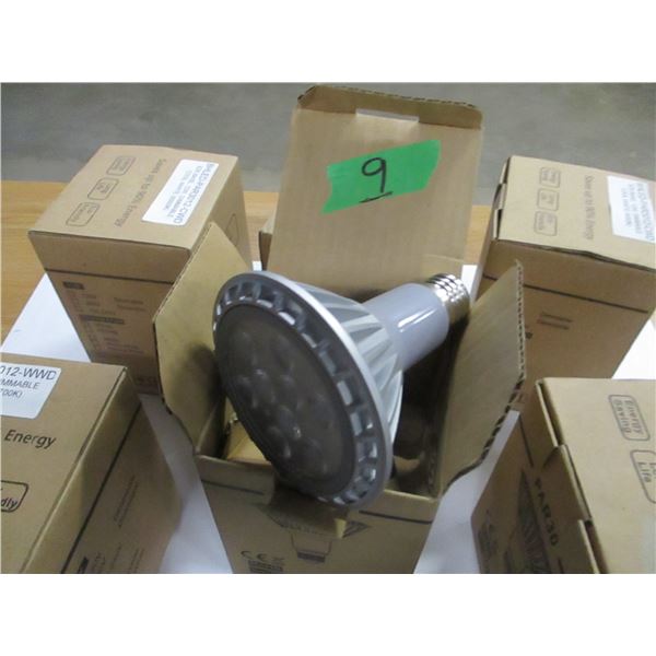 ESTATE:  BOX C/W 6 DIMMABLE WARM WHITE LIGHT BULBS