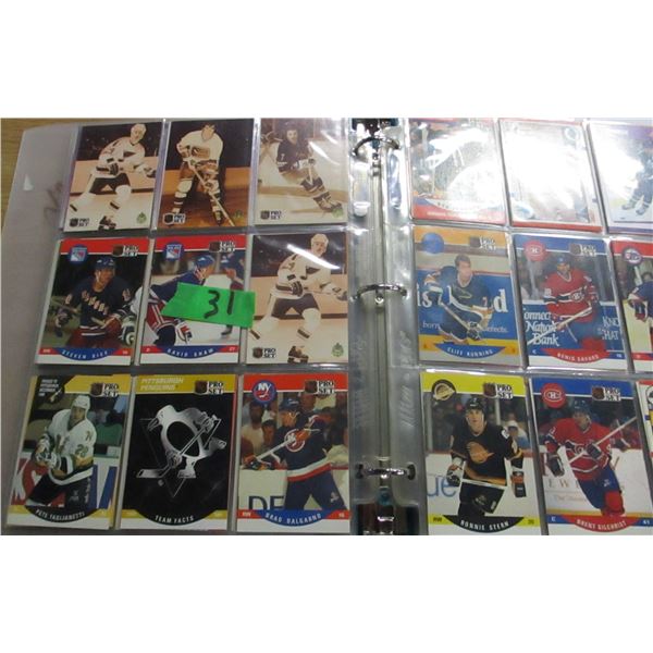 COLLECTABLE:  BINDER C/W NHL HOCKEY CARDS