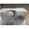 Image 3 : ESTATE:  SALTON MEAT SLICER