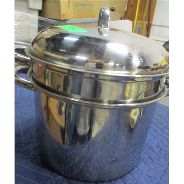 ESTATE:  11" - 3 PIECE STEAMER POT