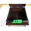 Image 4 : ESTATE:  SMALL WOOD TRUNK