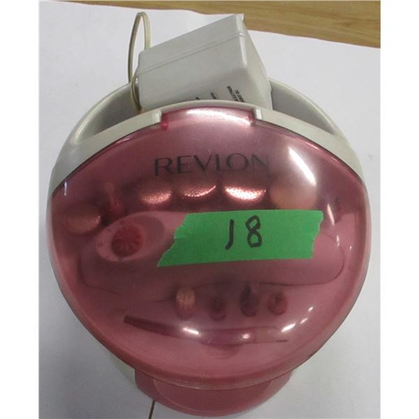 ESTATE:  REVLON NAIL KIT