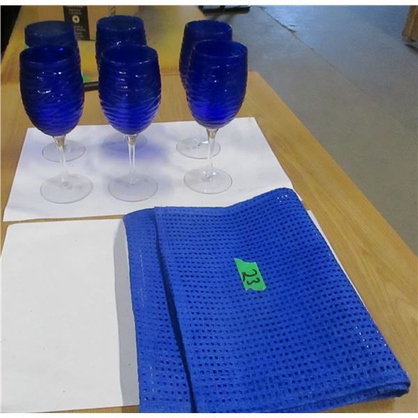ESTATE:  BOX C/W 6 BLUE GLASSES & 2 PLACEMATS