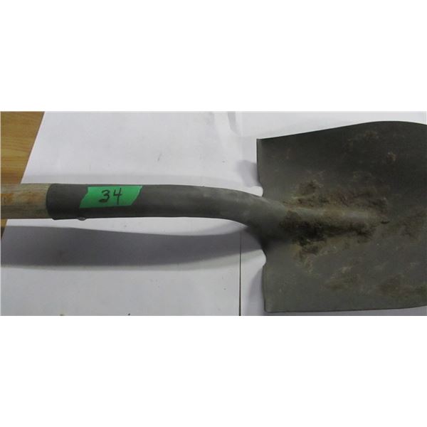ESTATE:  ROUND POINTED SHOVEL