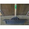 Image 1 : ESTATE:  YARDWORKS SNOW SCRAPER