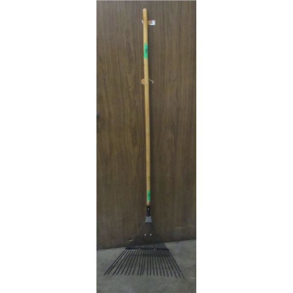 ESTATE:  LEAF RAKE