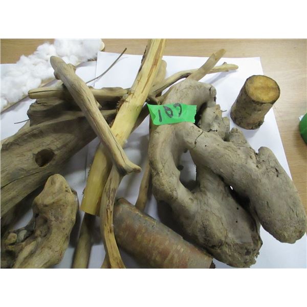 ESTATE:  BOX C/W ASSORTED DRIFT WOOD