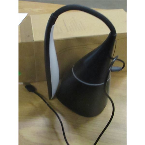 ESTATE:  DESK LAMP SPEAKER