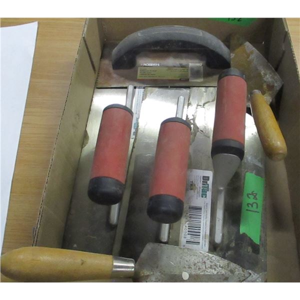 ESTATE:  FLAT C/W ASSORTED TROWELS
