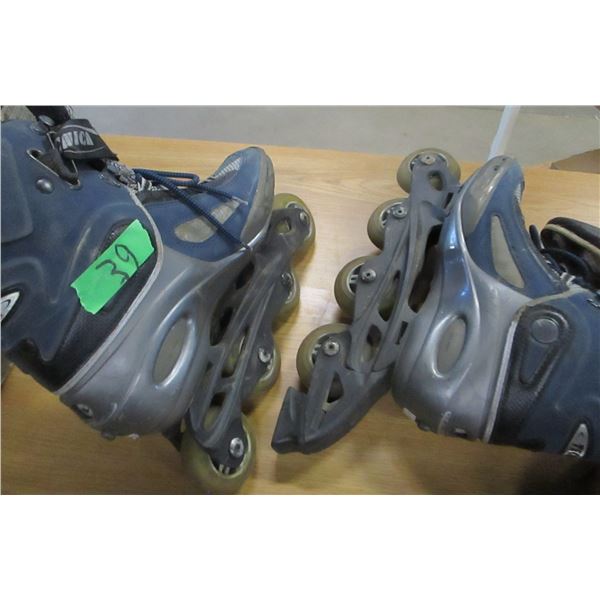 ESTATE:  CARRY BAG C/W ROLLER BLADES, SNEAKERS
