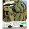 Image 1 : ESTATE:  BOX C/W TOW STRAPS