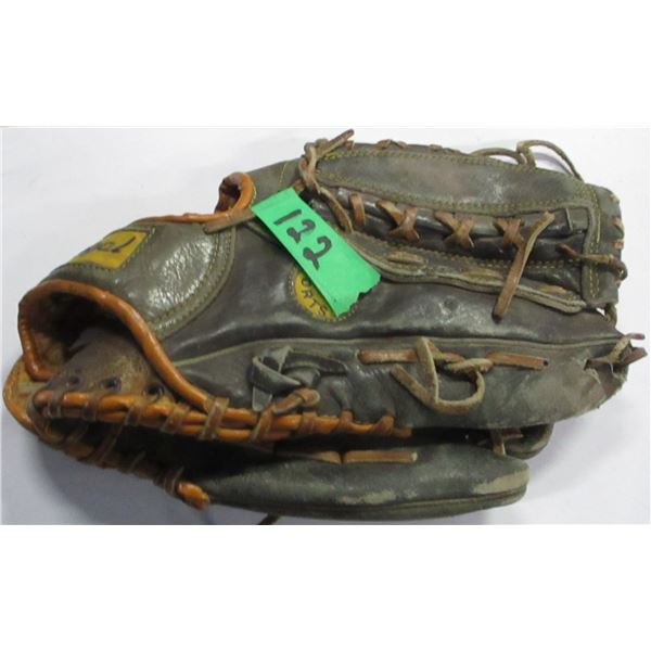 ESTATE:  NO. 340 BLACK BARON BALL GLOVE