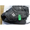 Image 1 : ESTATE:  A600 WILSON BALL GLOVE