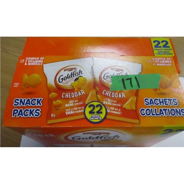 SHELF PULLS (AS IS):  CASE OF 22 CHEDDAR GOLDFISH SNACK PACKS