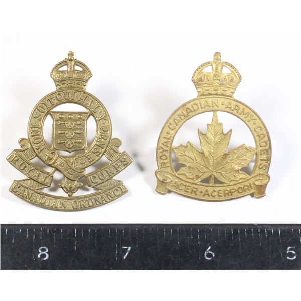 #198 WW2 Canadian Cap Badge Lot of 2 RCAC RCOC